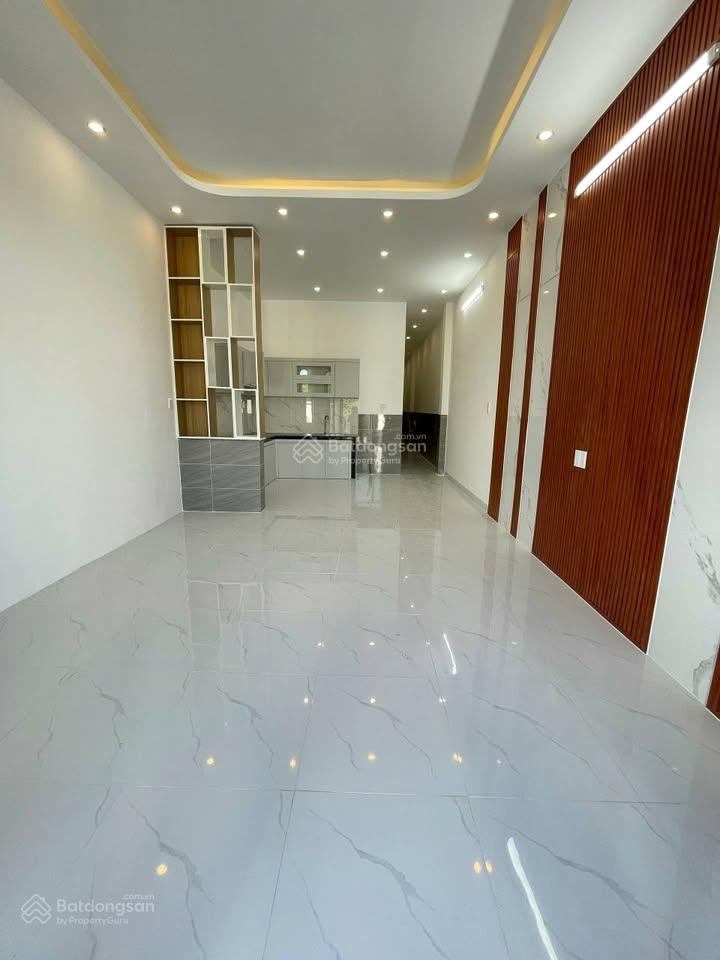 Nhà cấp bốn trả trước 300 nhận nhà , nhà gác lửng trả trước 400 sổ riêng thổ cư