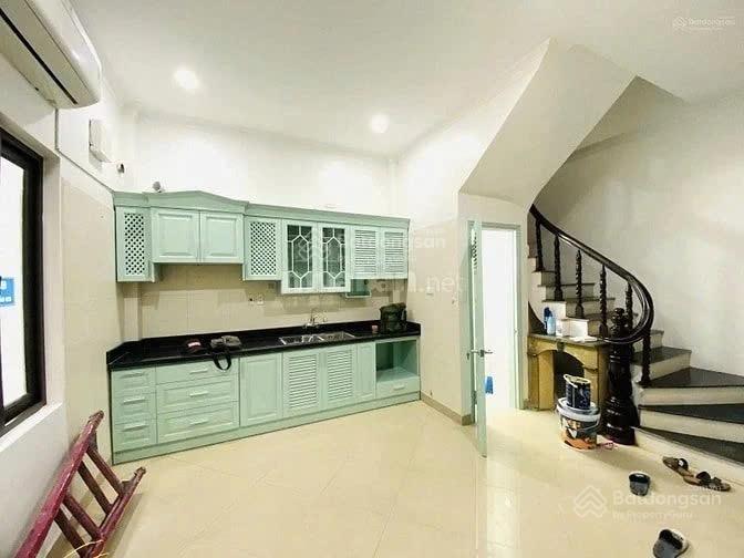 Cho thuê nhà riêng ngõ 432 Đội Cấn, 35m2x 5 tầng, 4 ngủ, 3vs, gần đủ đồ, 14tr/th, Vào ở Được ngay Cho thuê nhà riêng ngõ 432 Đội Cấn, 35m2x 5 tầng, 4 ngủ, 3vs, gần đủ đồ, 14tr/th, Vào ở Được ngay