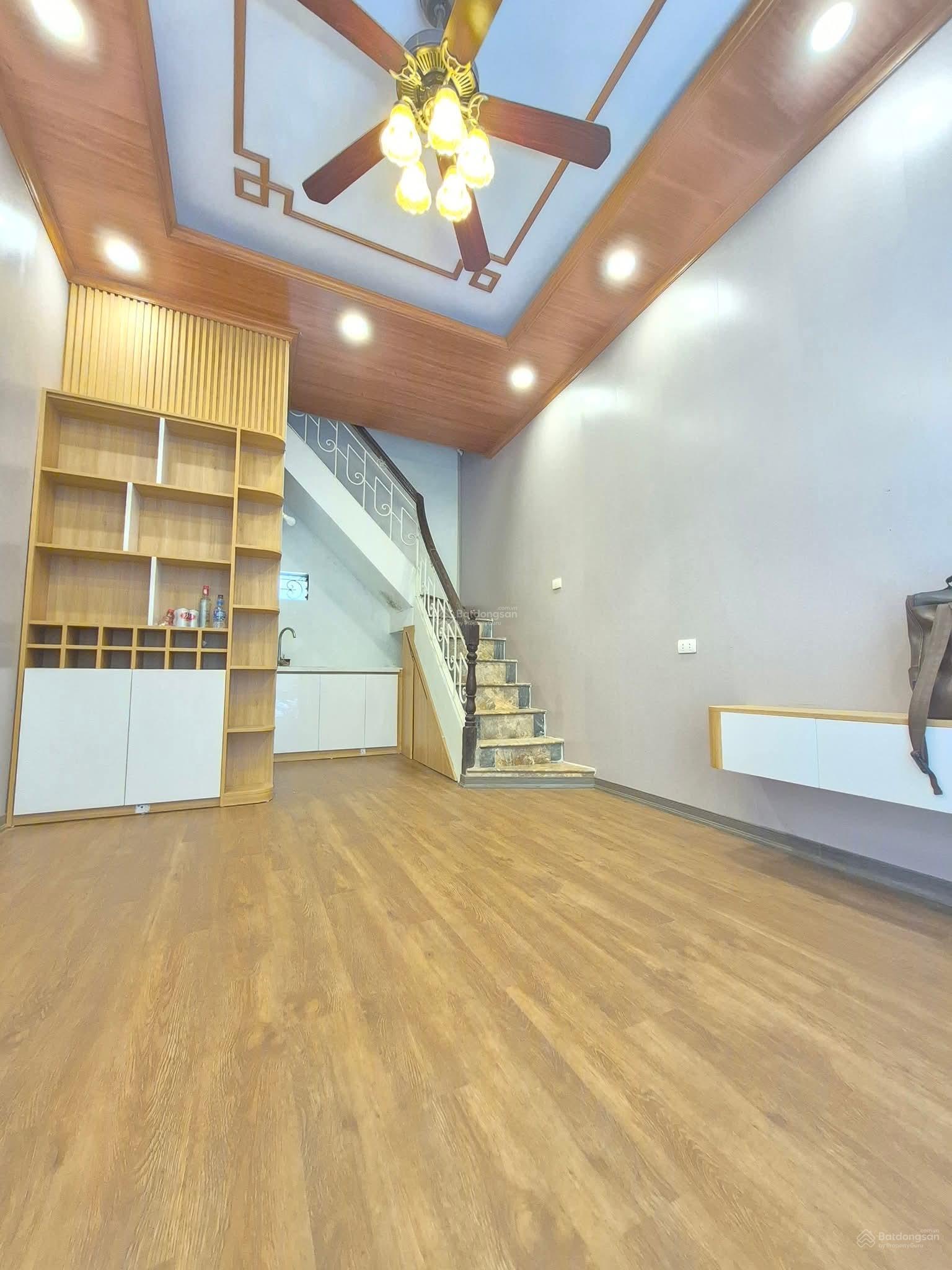 Bán nhà phố Cầu Đơ 4, 3 ngủ đủ công năng 4,35 tỷ ctl