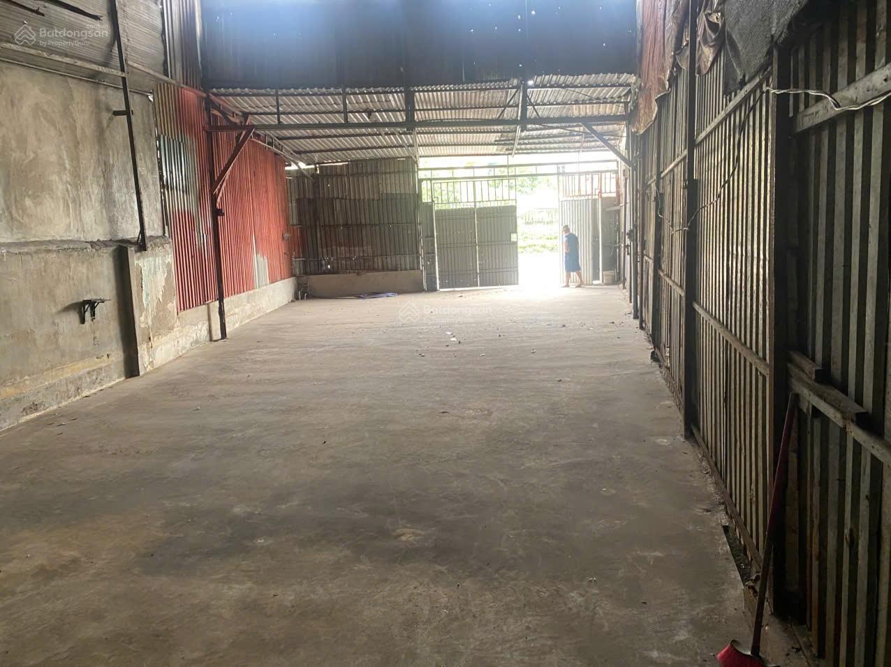 Cho thuê kho, nhà xưởng, đất tại 301/4 Quốc lộ 1A, 25 triệu, 200m2, đẹp, nhiều tiện ích chỉ với