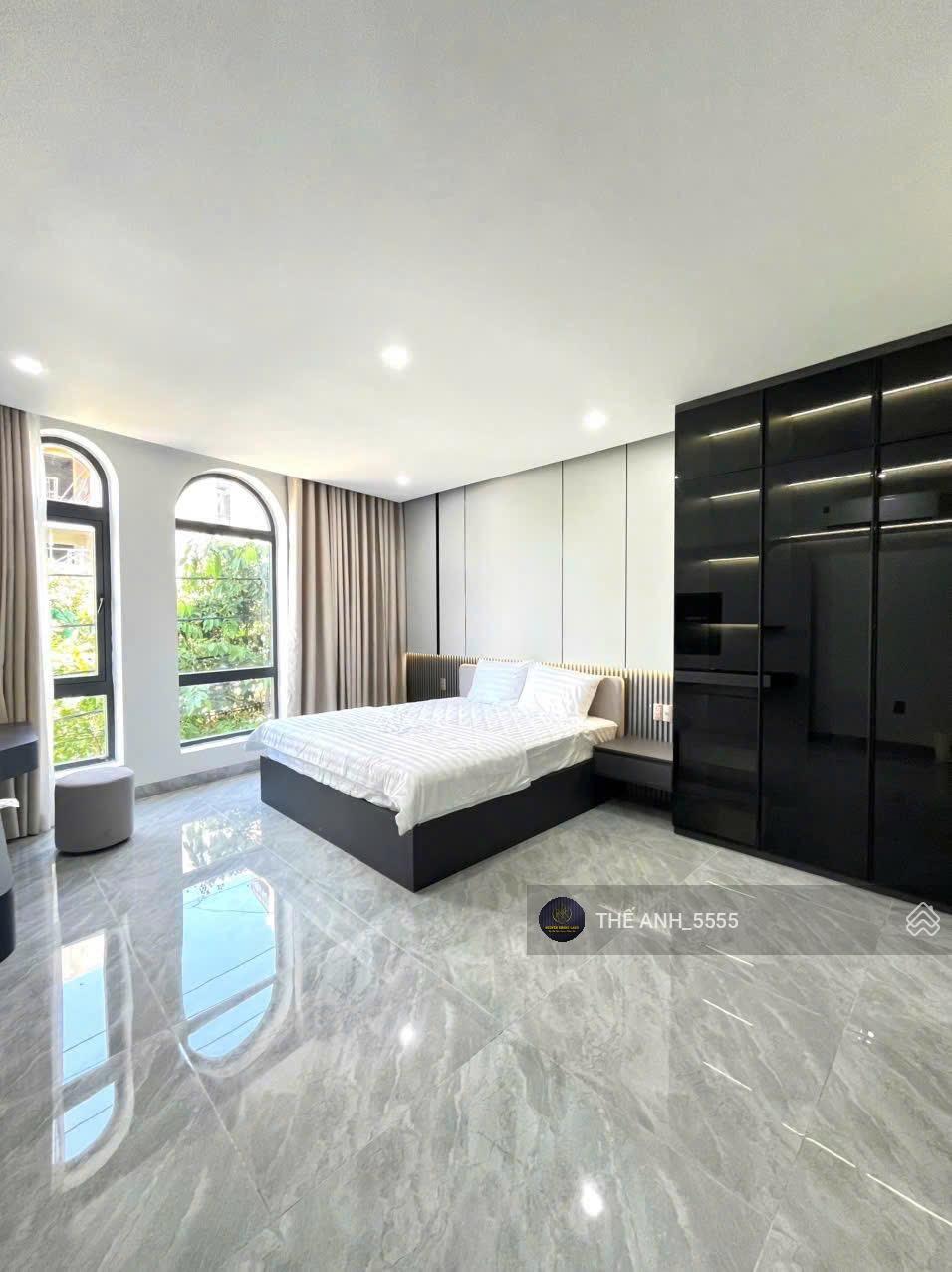 Toà căn hộ mặt tiền Khu biển Sơn Trà. Dòng tiền 540triệu/ năm. Pccc đầy đủ. Đã Hoàn công Toà căn hộ mặt tiền Khu biển Sơn Trà. Dòng tiền 540triệu/ năm. Pccc đầy đủ. Đã Hoàn công