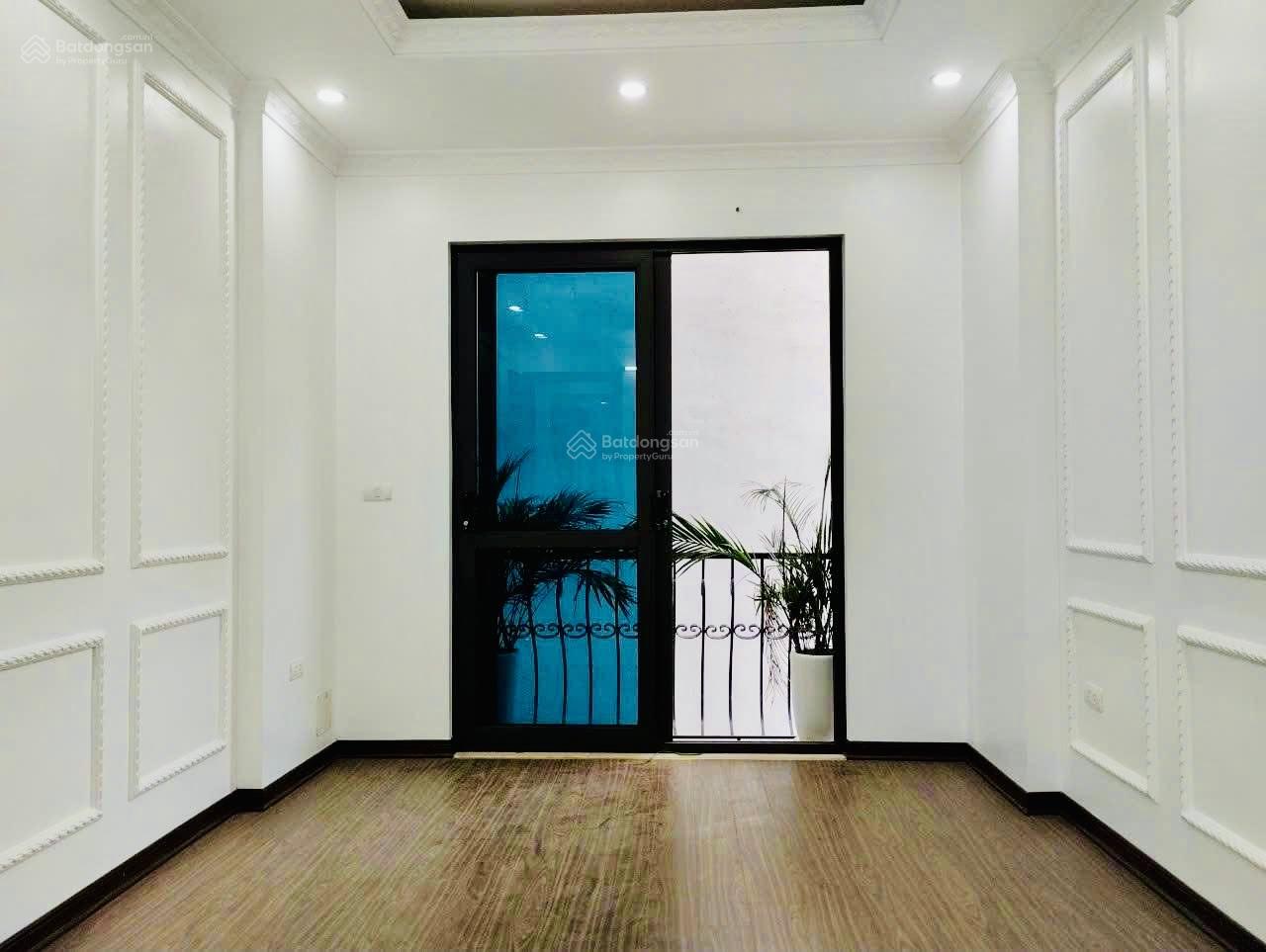 Bán NR 5PN, 4WC tại Hữu Hưng, 39m2, giá cực chất chỉ với 7 tỷ VND, Nam Từ Liêm, Hà Nội