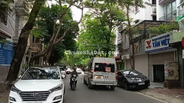 Chính chủ cần bán gấp.KĐT văn quán.Dt85m2 4 tầng.ô tô ngủ trong nhà.dân xây nguyên bản.
Giá:19,5 tỷ