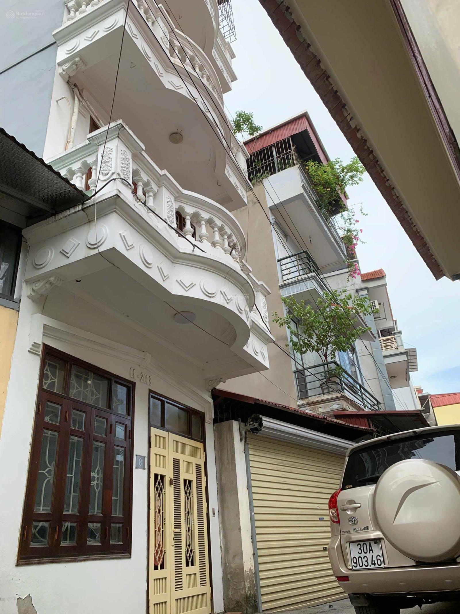 Cho thuê nhà nguyên căn, ngõ Xuân Phương, đường ô tô 7 chỗ. Giá 8tr/ tháng
