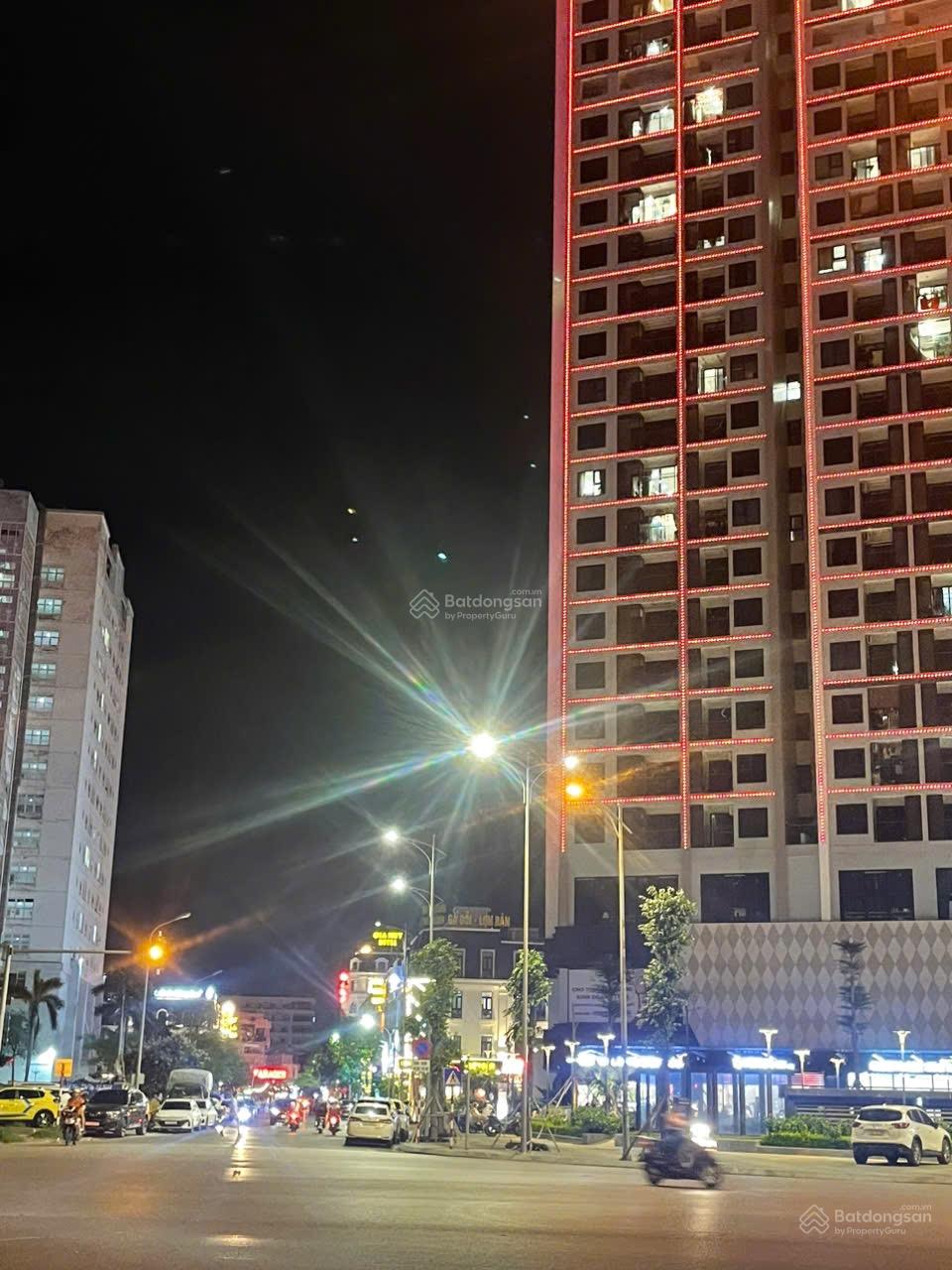 F0 bán 3 lô xây KD ngay Aeon Mall tổng 195m2 ngang 12m vuông - ô tô 4 chỗ vào tận nơi - sẵn 3 bìa