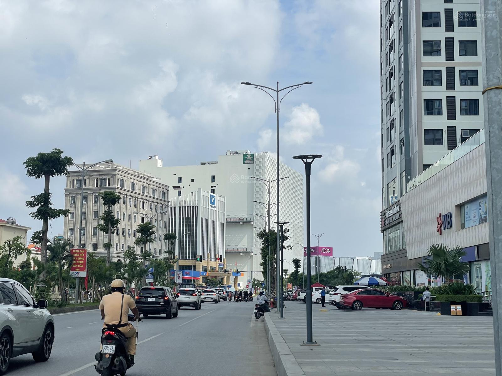 F0 bán 3 lô xây KD ngay Aeon Mall tổng 195m2 ngang 12m vuông - ô tô 4 chỗ vào tận nơi - sẵn 3 bìa