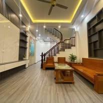 -BÁN NHÀ HOÀNG QUỐC VIỆT NGHĨA TÂN CẦU GIẤY 5 TẦNG DÂN XÂY NGÕ THÔNG 50M NHỈNH 9 TỶ