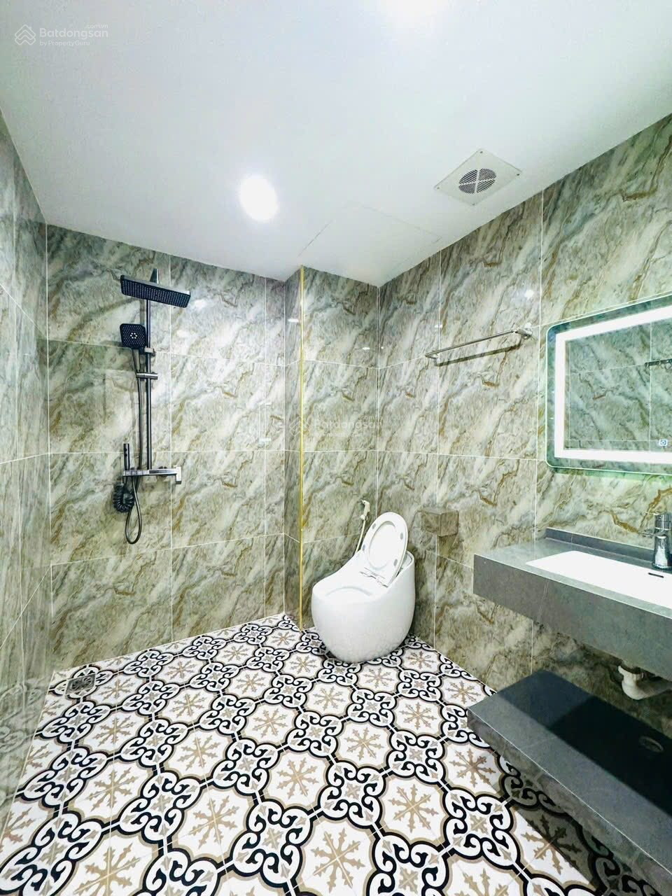 BÁN GẤP NHÀ ĐẸP HÀ ĐÔNG- VĂN QUÁN- 30m² x 5,5 tầng - CHỈ CÓ 7,15 T- RẤT GẦN ĐƯỜNG NGUYỄN KHUYẾN
