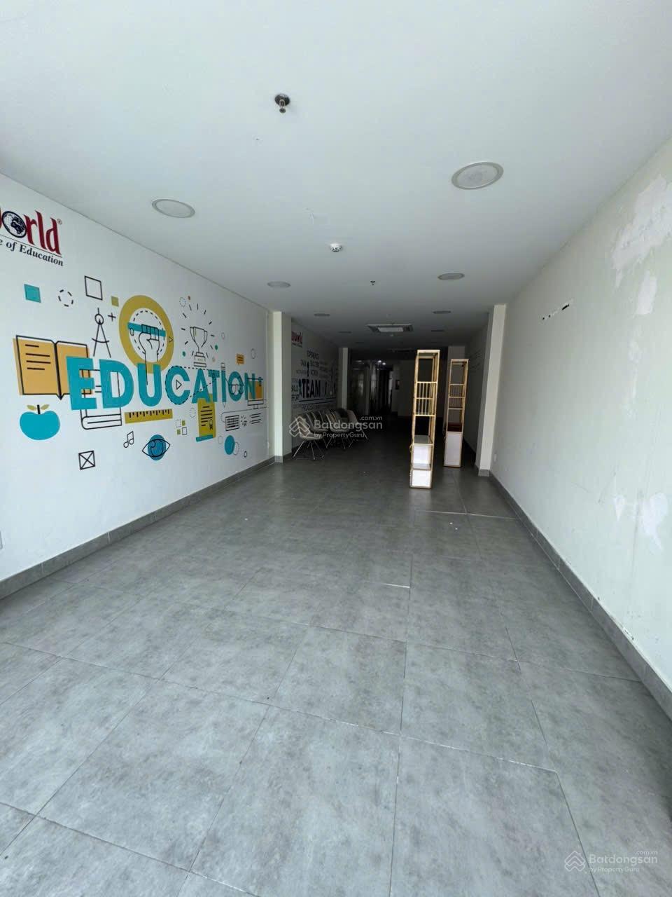 Bán nhà mặt phố tại Huỳnh Tấn Phát, Tân Thuận Đông, Q7, TP. HCM, 26 tỷ, 150m2 - 7 tầng