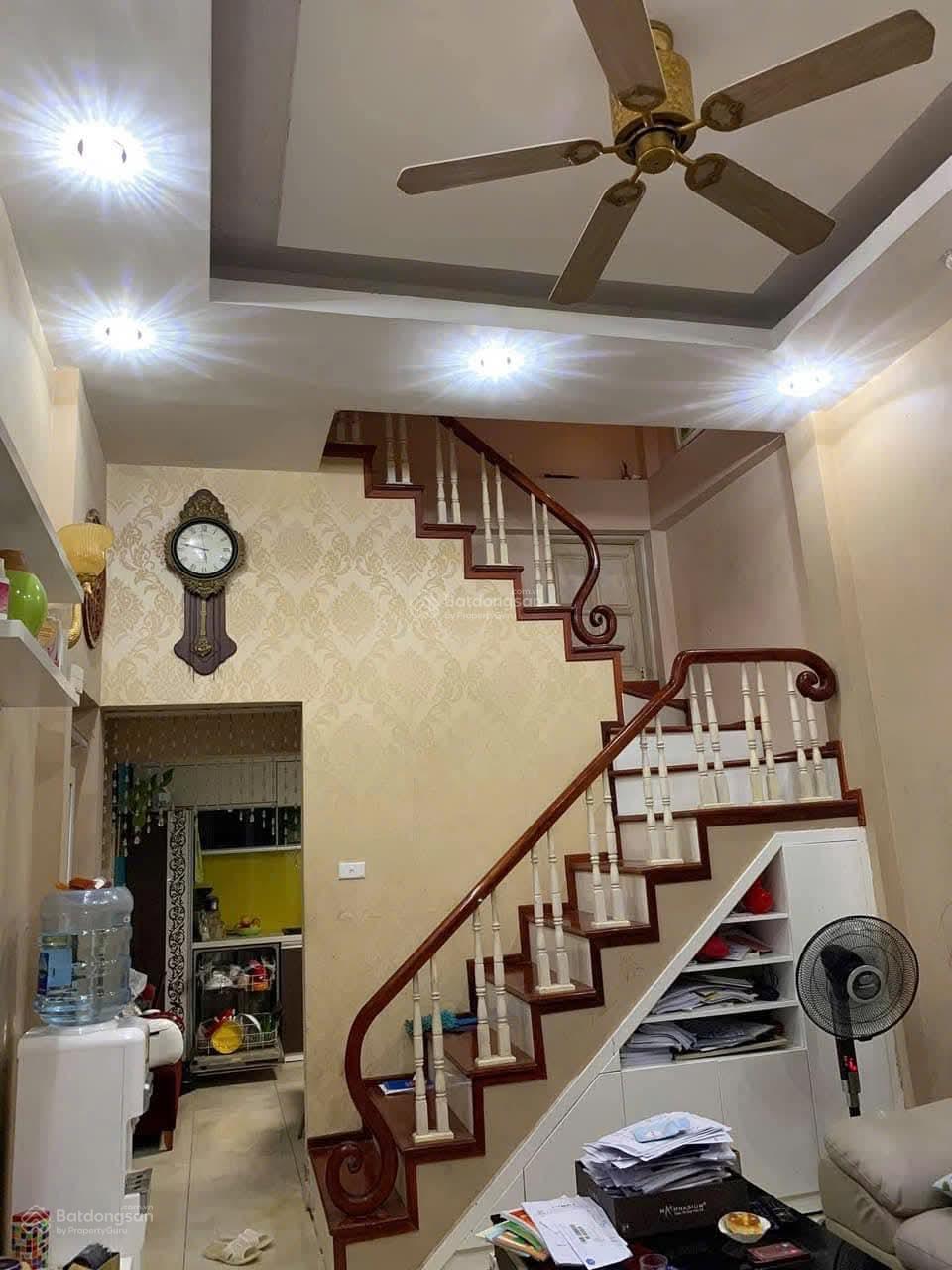 BÁN NHÀ TRẦN PHÚ- VĂN QUÁN- PHÂN LÔ- Ô TÔ- KINH DOANH SIÊU ĐỈNH- Dt: 35m- 4 tầng- Hơn 10 đồng