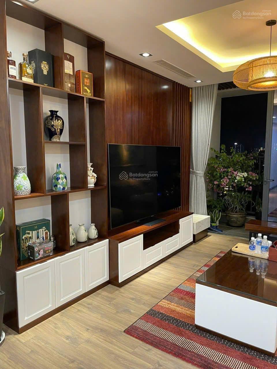 Cho thuê căn góc, view hồ, full nội thất Phú Mỹ Complex N01T4 Ngoại Giao Đoàn, 122m , 3PN,2WC