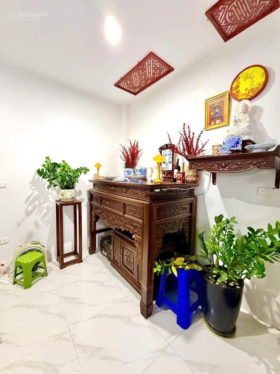 Bán nhà Lê Lợi Ô tô tránh, ô tô vào nhà, DT 45m2, mặt tiền 4m ,Sổ đỏ chính chủ sẵn sàng giao dịch