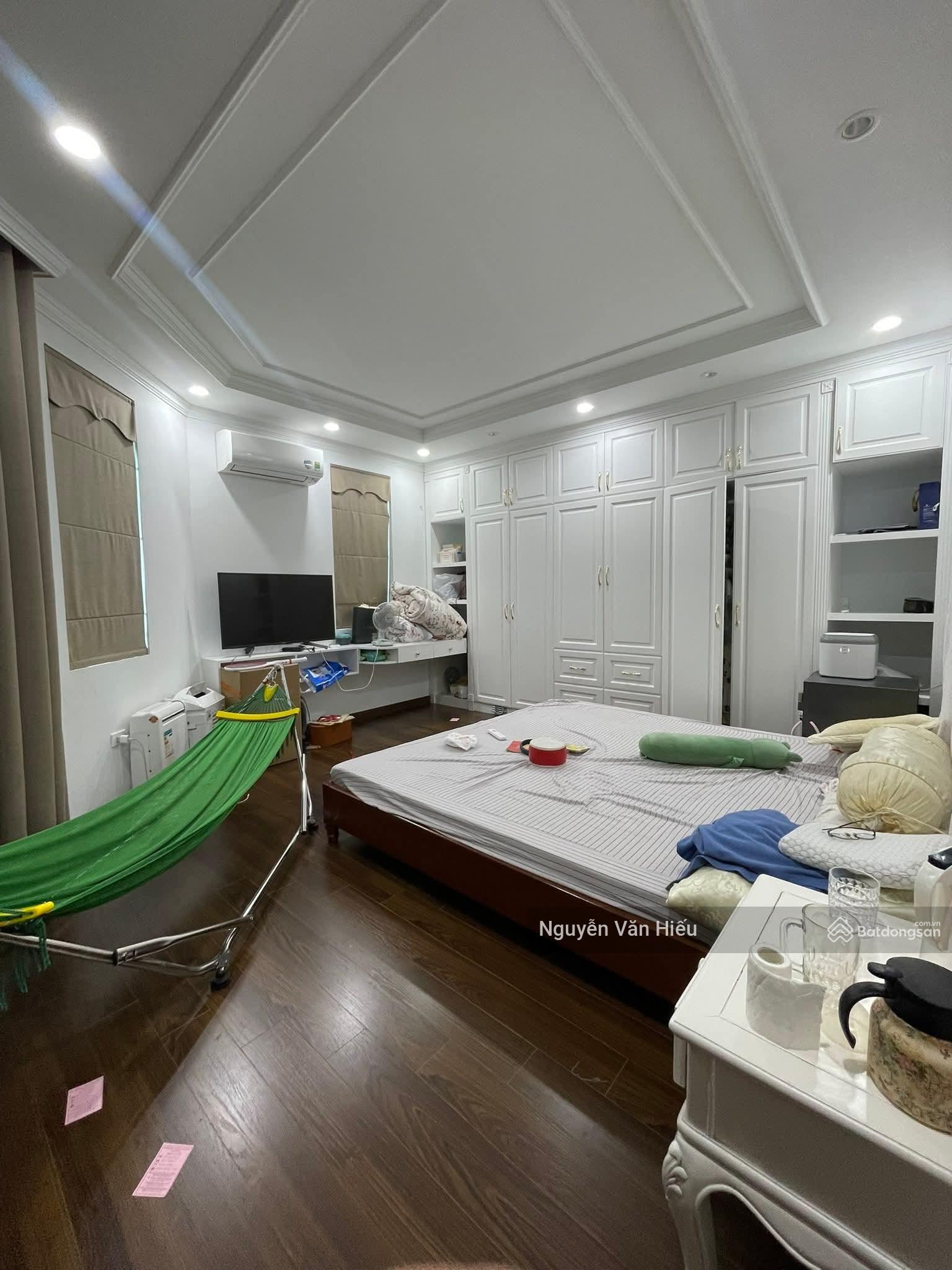 Bán nhà phố Nguyễn Hoàng 80m2 - 7 tầng - mặt tiền 5m - thang máy - vỉa hè - kd đỉnh - 31 tỷ