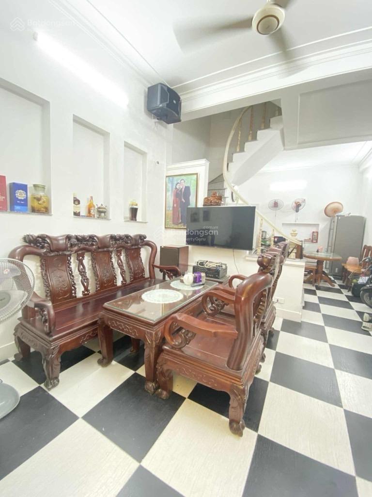 Nhà Ngọc Thuỵ 38m2 giá hơn 6 tỷ ngõ thông Nhà Ngọc Thuỵ 38m2 giá hơn 6 tỷ ngõ thông
