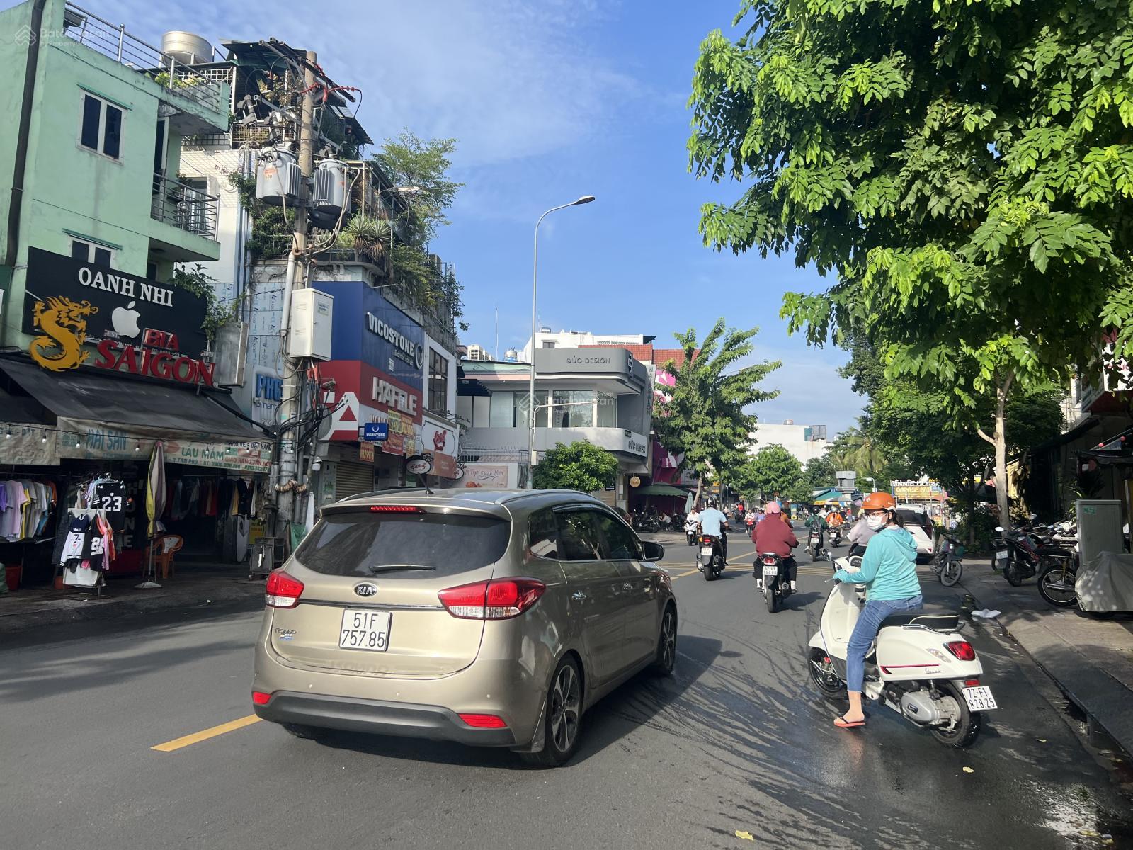 Mặt tiền kinh doanh đỉnh ngay chợ Nguyễn Sỹ Sách