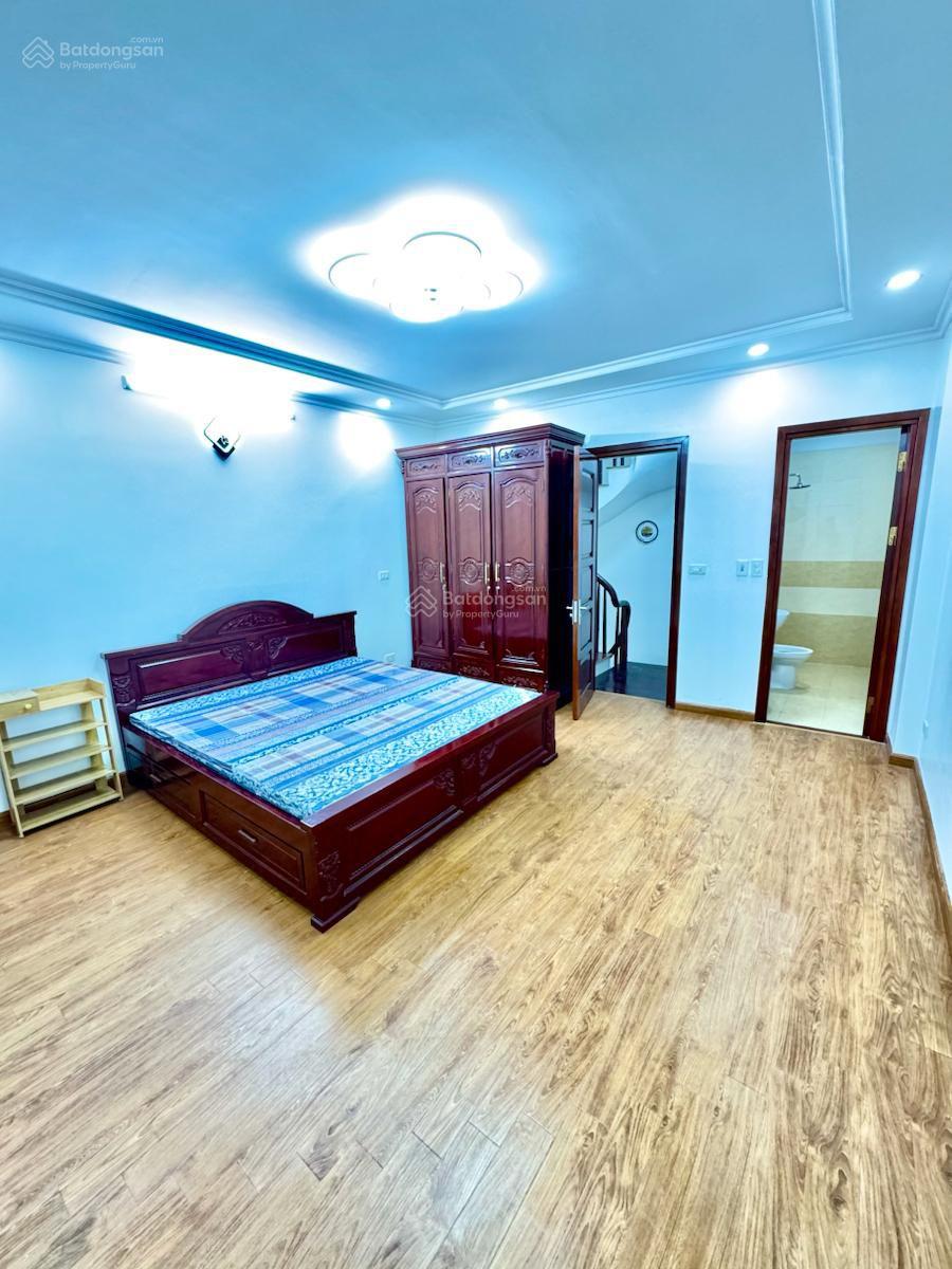 Bán nhà Bưởi - Lạc Long Quân, ngõ thông 3 gác tránh, 60m ra phố, thoáng, còn mới ở ngay, 36.8m2*5T