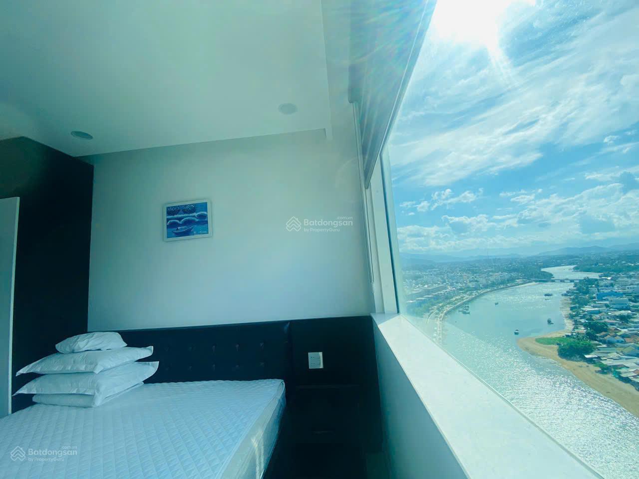 Bán căn hộ view sông tầng 19 Mường Thanh Khánh Hòa