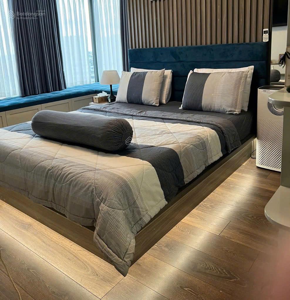 Cho thuê CHCC Kingdom 101, Q.10, DT: 78m2, 2PN, 2WC, giá 18triệu/tháng, LH: 0903 318 *** Minh