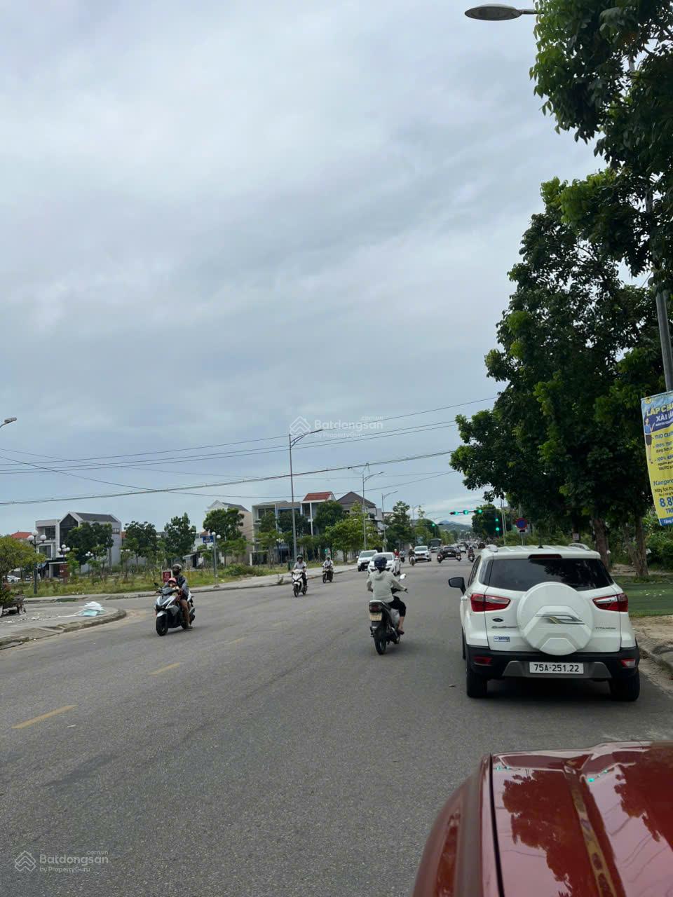 Chính chủ cần bán gấp đất nền tại Thủy Xuân, Huế,Thừa Thiên Huế là. Với diện tích 230m2 60tr/m2 rẻ