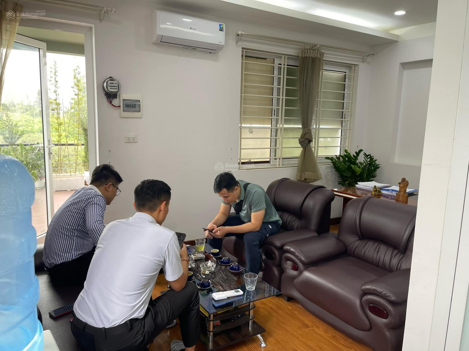 CHo thuê văn phòng tại 133 Tây Sơn diện tích 60-90m giá từ 10tr/tháng. LH 0982 261 ***