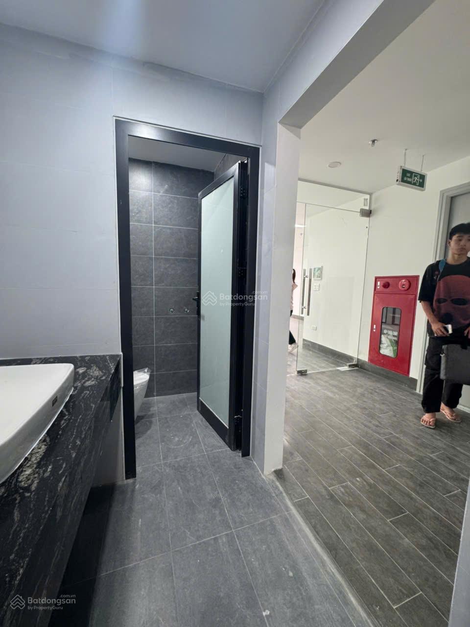 Cho thuê văn phòng Linh Đàm Kim Giang DT 100m2, giá thuê 14tr5/th