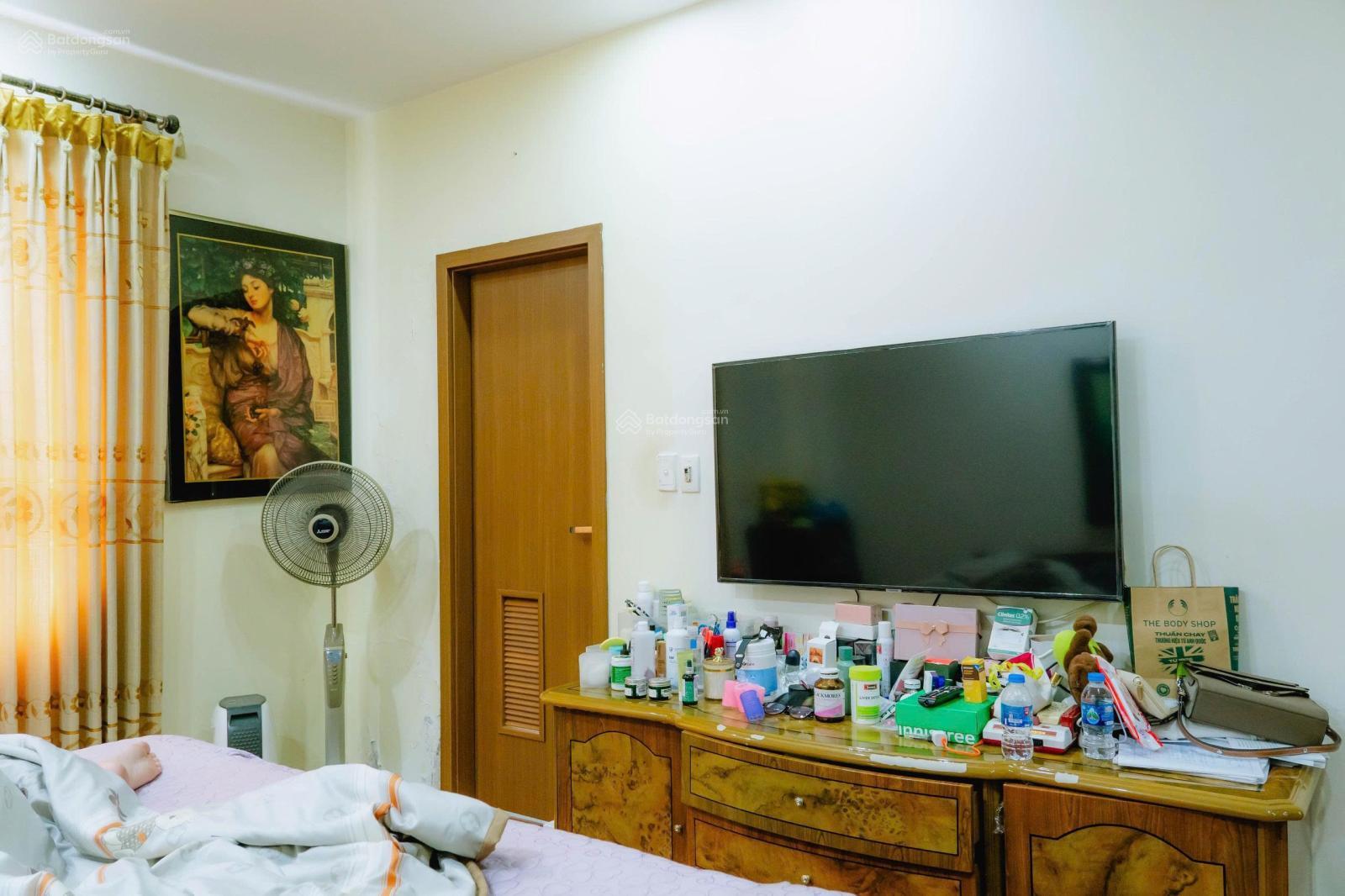 Chủ nhà chuyển chỗ ở muốn sang nhượng lại căn hộ chung cư 101 Láng Hạ 163,6m2 giá nhỉnh 13 tỷ