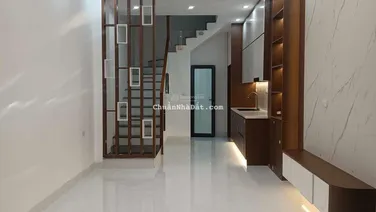 Nhà mới lô góc ngõ rộng 3m cách mặt phố 30m