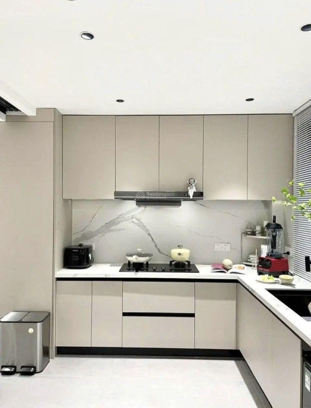 BÁN CĂN HỘ LÔ GÓC C14 BẮC HÀ, TỐ HỮU - 81M- 3PN, 2VS - GIÁ 5,95 TỶ.