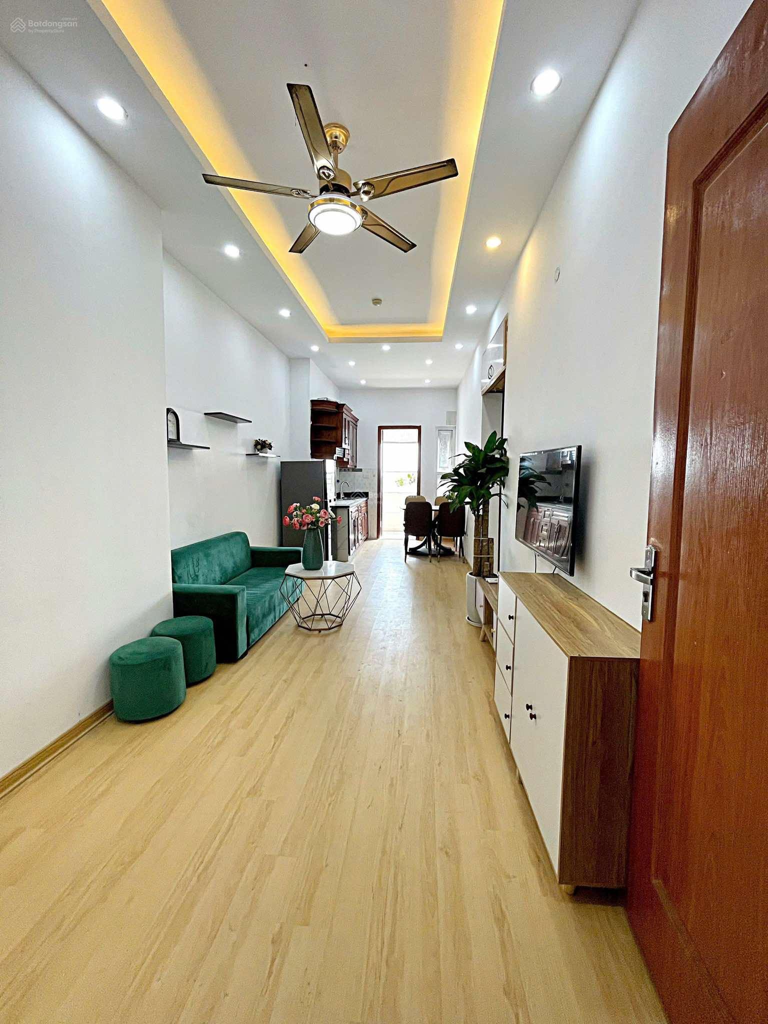Chủ cần bán vội _ chỉ 2.1x tỷ có ngay căn đầu hồi 56m2 2PN-2VS Ct10 KĐT Đại Thanh. Nhà đẹp, thoáng.