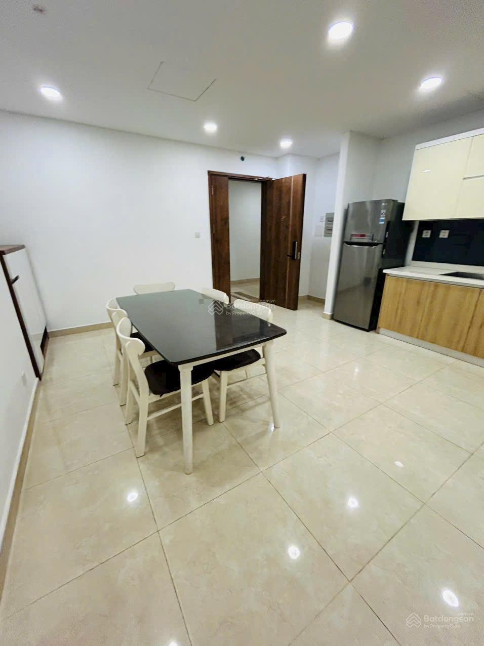 Cho thuê căn hộ 2PN CC The Golden Star, DT 70m2, giá 11,5tr/tháng, full nội thất. LH: 0937 961 ***