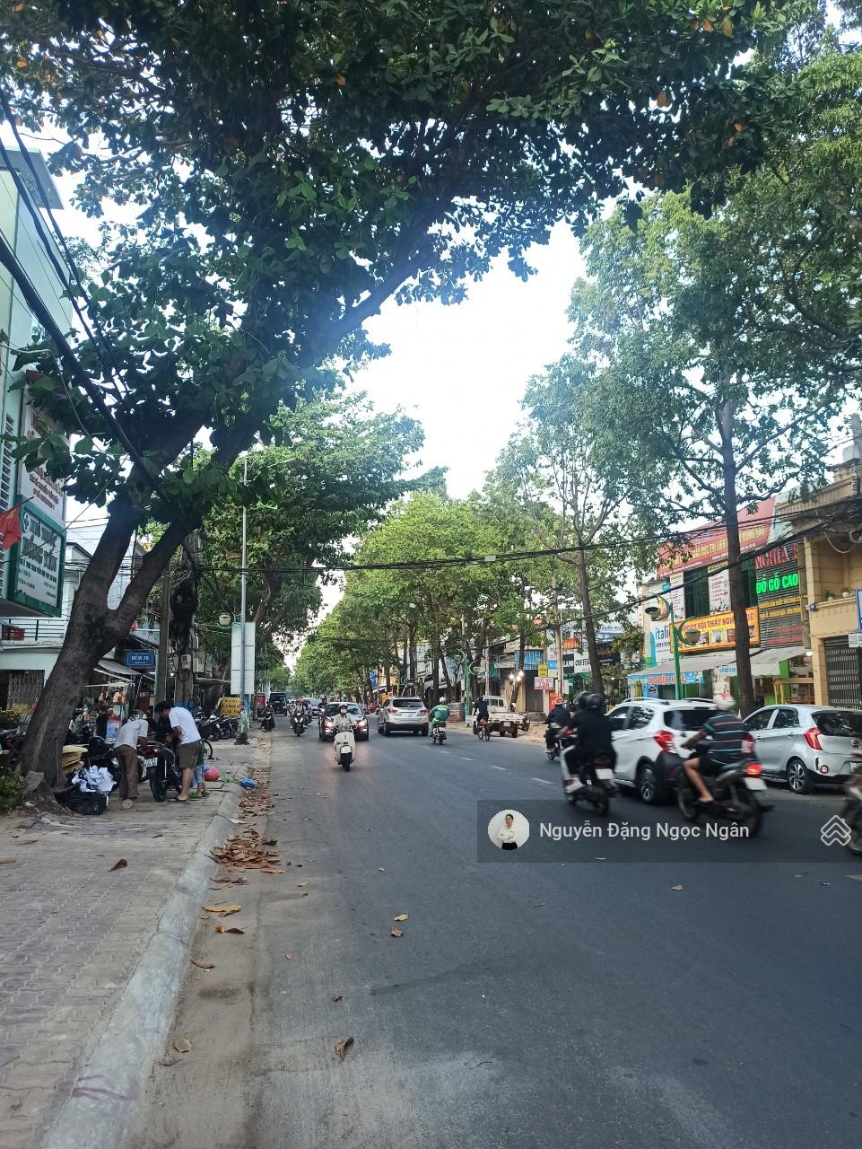 Cho thuê nhà mặt phố 65 Lê Lợi - đẹp - rộng - tiện ích đỉnh cao - chỉ 22 triệu/th