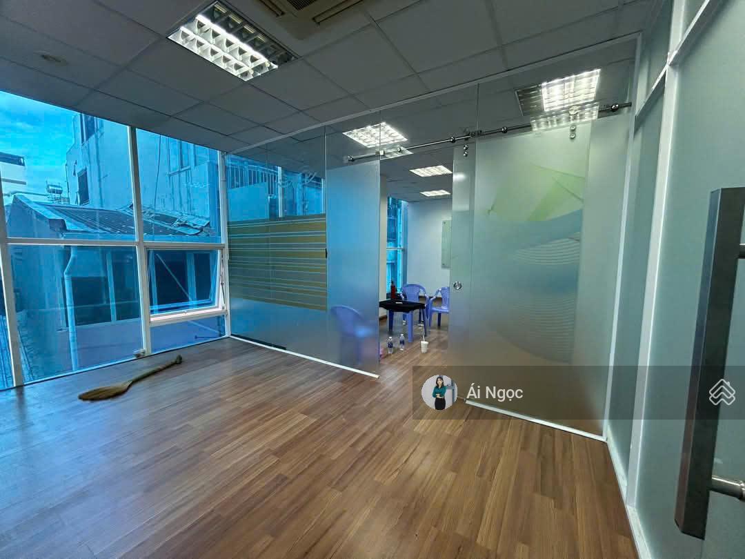 Văn phòng cho thuê tại Đinh Công Tráng Quận 1 - diện tích: 60m2