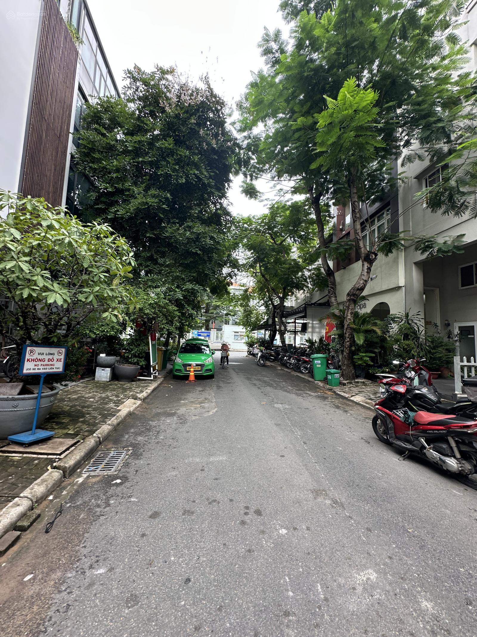 Cho thuê nhà mặt phố Hưng Gia, Nguyễn Văn Linh, 50 triệu, 111m2, hàng hiếm tại giá tốt