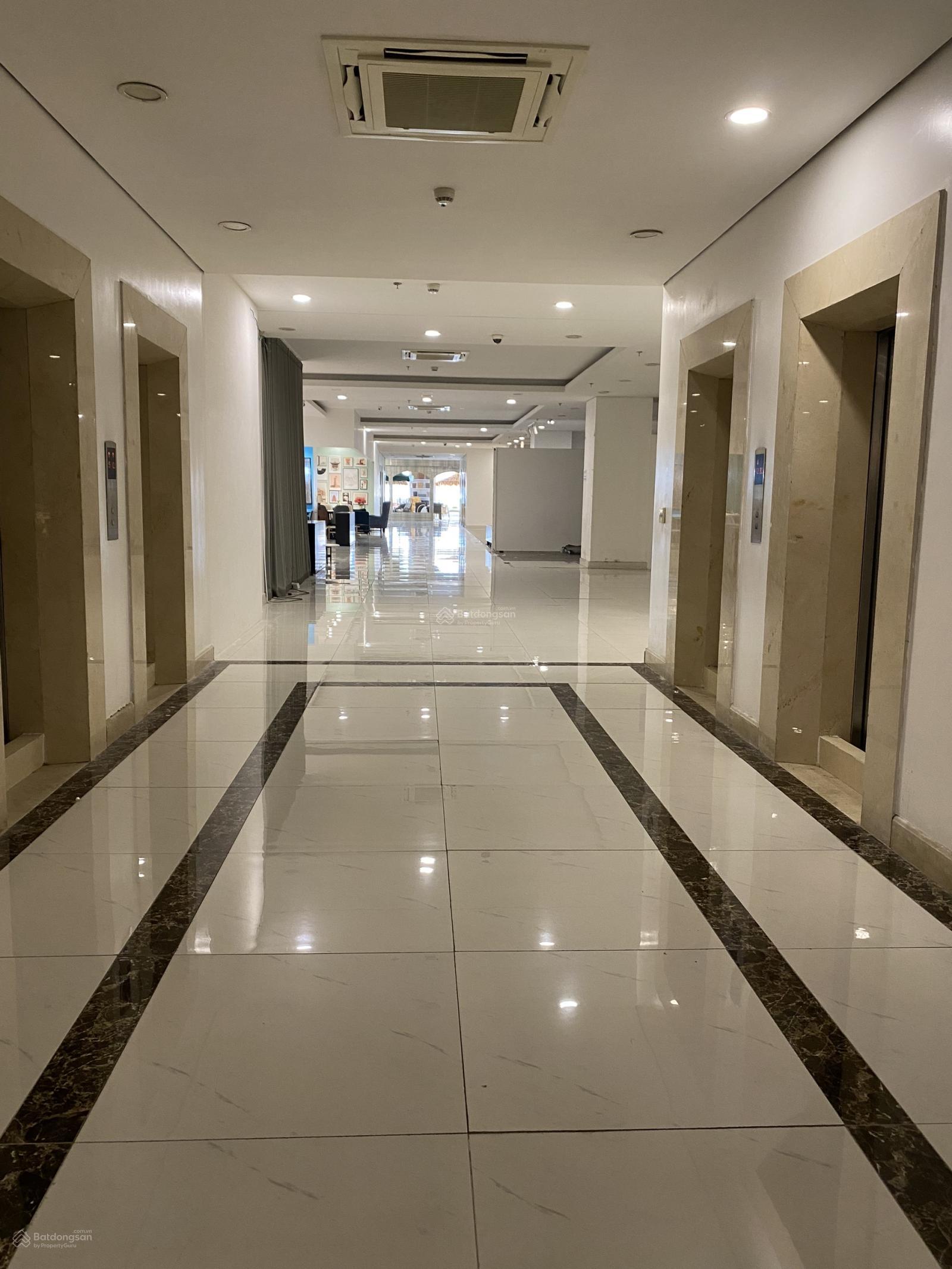 Cho thuê văn phòng giá cực sốc tại Hòa Bình Green Minh Khai DT 600m2 free điều hòa giờ hành chính