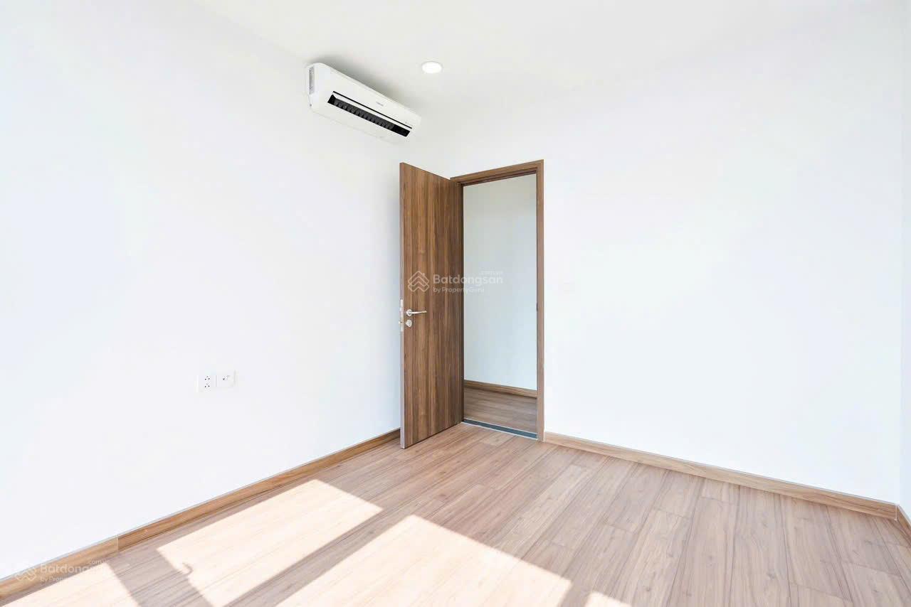 Bán CC Eco Green Sài Gòn Quận 7 giá 6,9 tỷ, 95m2, 3PN, 2WC, giá tốt tầng cao LH 0357 313 ***