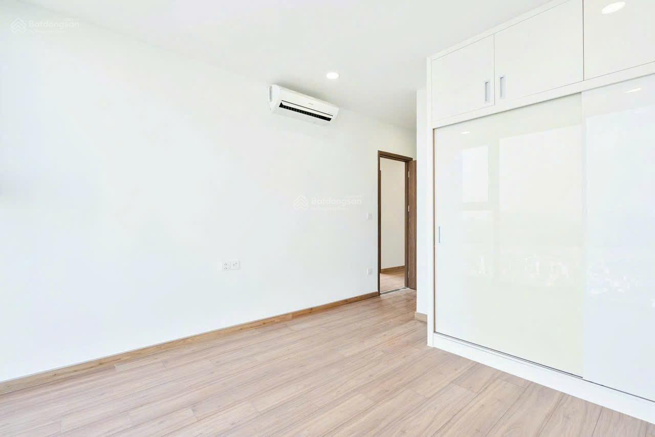 Bán CC Eco Green Sài Gòn Quận 7 giá 6,9 tỷ, 95m2, 3PN, 2WC, giá tốt tầng cao LH 0357 313 ***