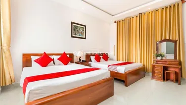 "VIP" cho thuê khách sạn 11 phòng đẹp khu á châu Vũng Tàu, vị trí gần biển