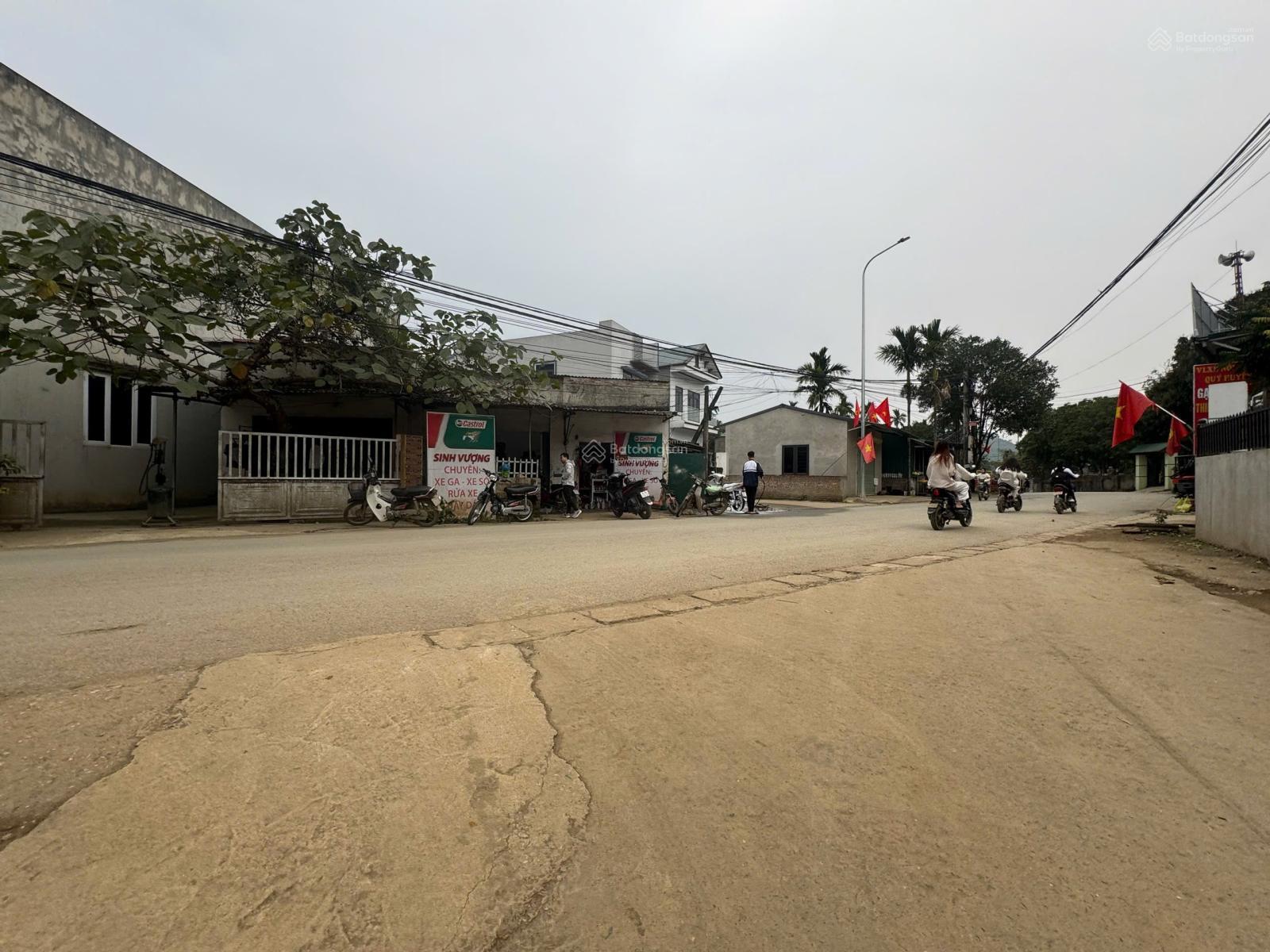 BÁN LÔ GÓC 316M SÁT TRỤC CHÍNH YÊN BÌNH GẦN GA METRO, CÁCH ĐẠI HỌC QUỐC GIA CHỈ 12 PHÚT