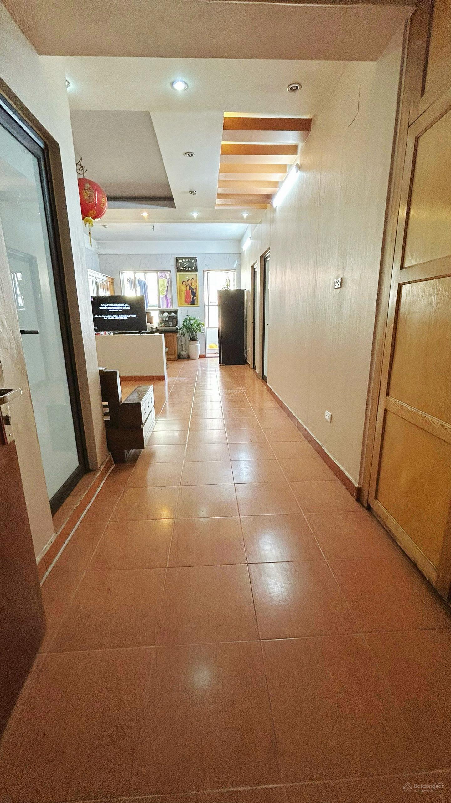 Chính chủ căn hộ 2PN - B10B Nam Trung Yên