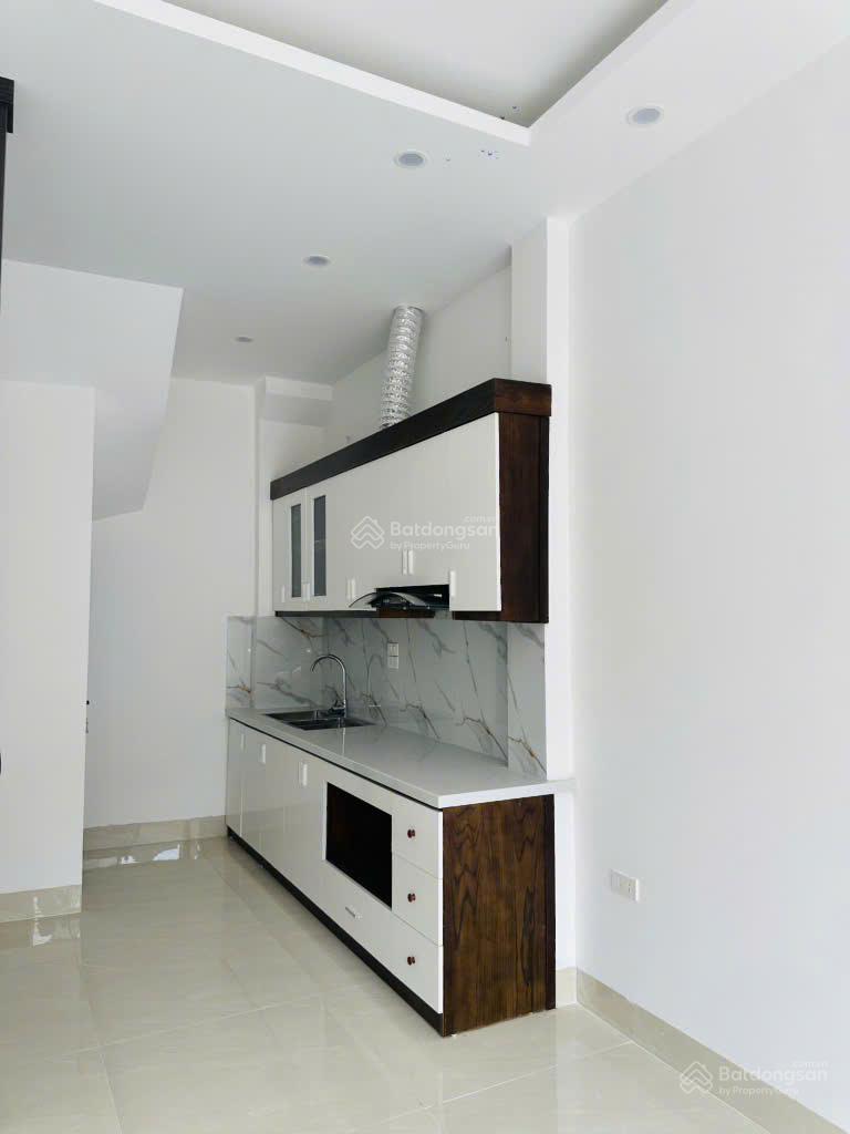 Châu Đài - Nhà mới - 4 chỗ đỗ cửa - 30m2 - 5 tỷ