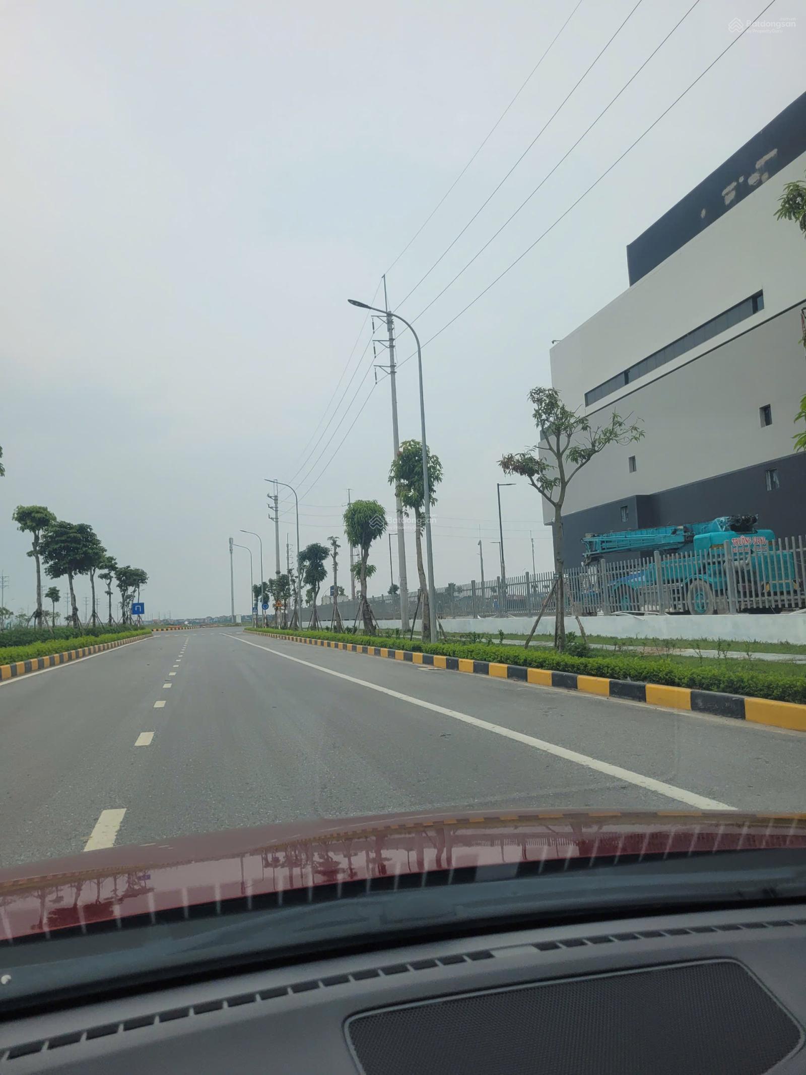 Cho thuê 7.000m2 đất đất tại Đường 379, Văn Giang, Hưng Yên, 15 nghìn / m2, 7000 m2