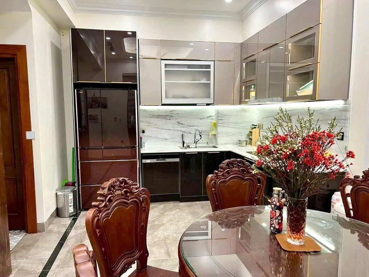 Cực hiếm! Mặt tiền 5,5m Ngô Thì Nhậm, Hà Đông.
DT 60m2, giá 17,2 tỷ