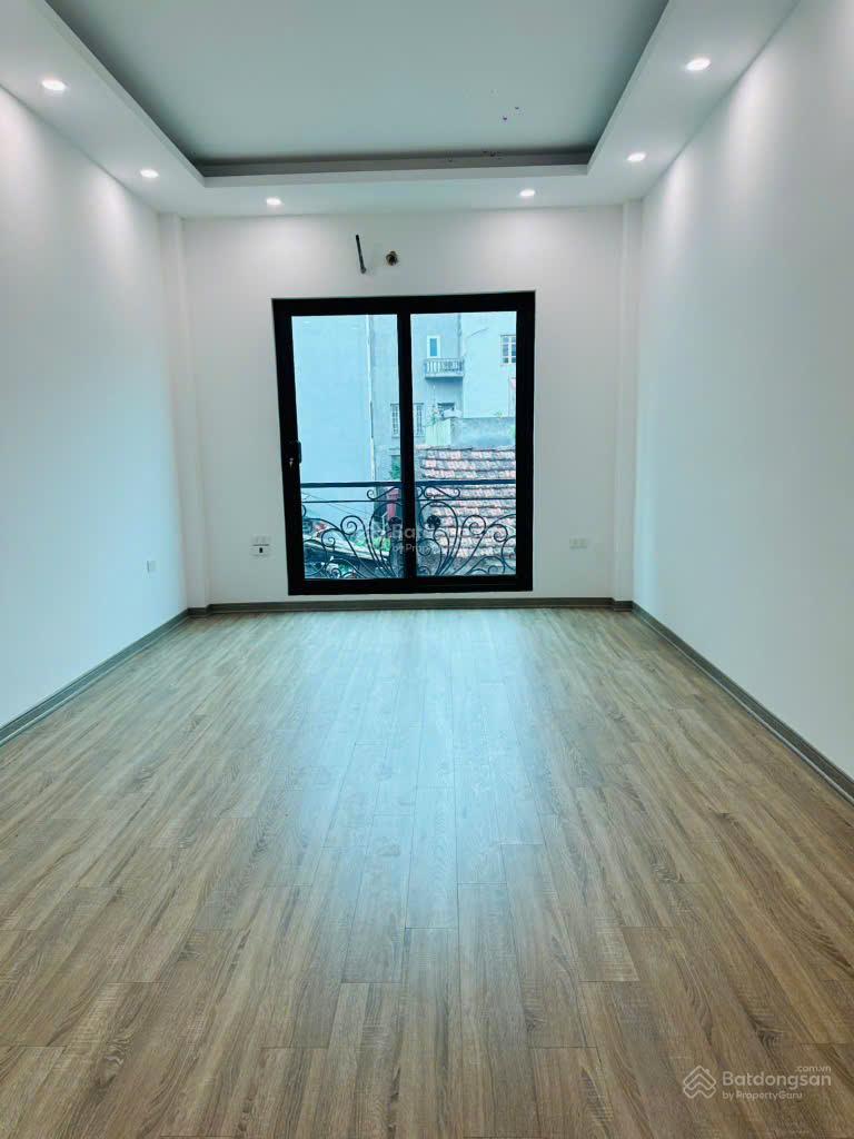 Châu Đài - Nhà mới - 4 chỗ đỗ cửa - 30m2 - 5 tỷ