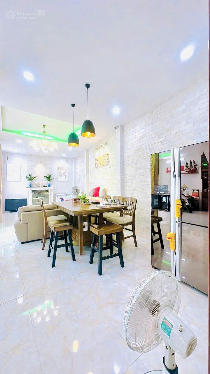 7,9 Tỷ - 103m2 siêu phẩm q4 diện tích khủng - nhà thiết kế đẹp nội thất cao cấp xịn sò 7,9 Tỷ - 103m2 siêu phẩm q4 diện tích khủng - nhà thiết kế đẹp nội thất cao cấp xịn sò