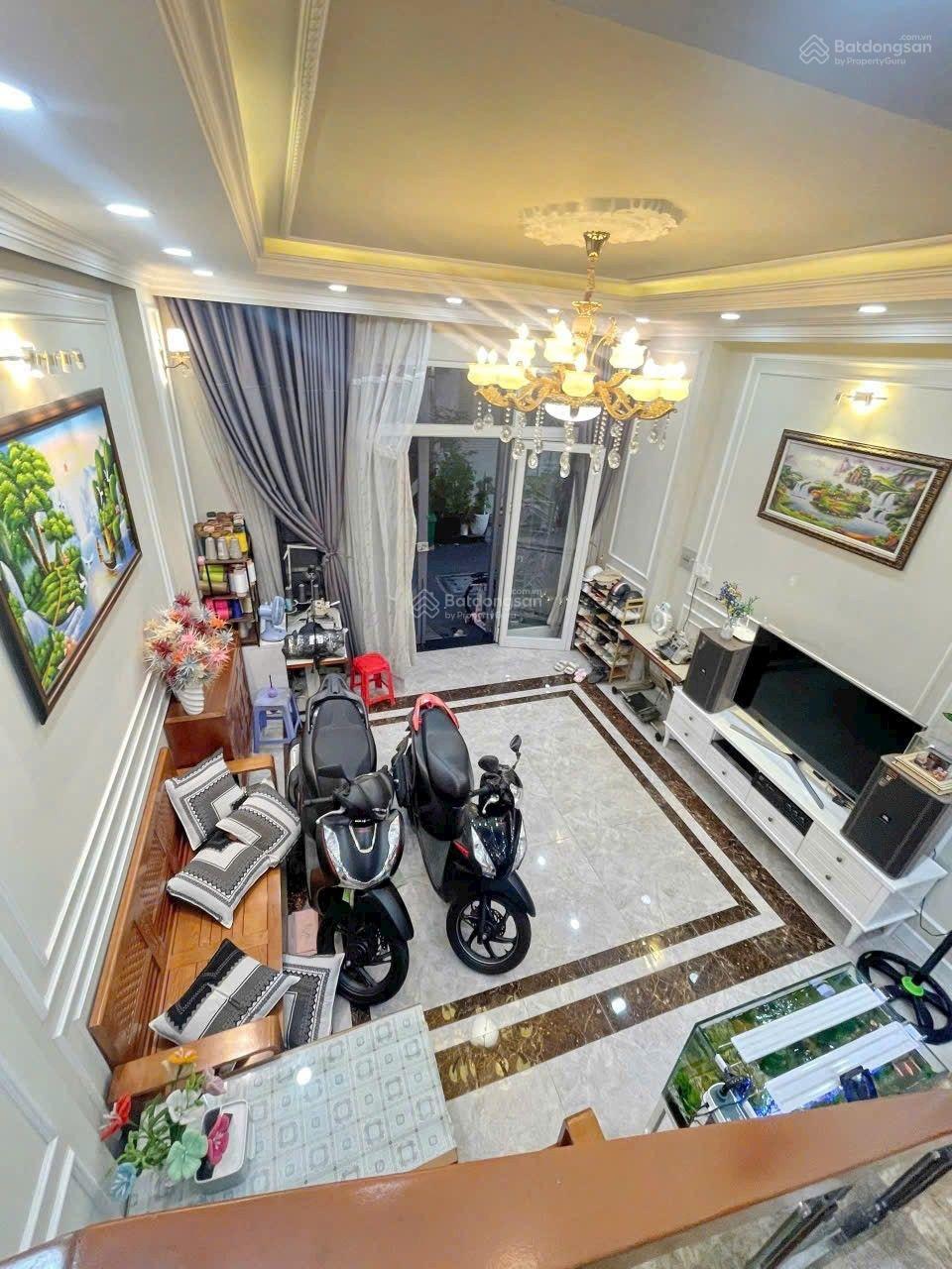 Bán Nhà Hẻm Ô tô, Đường số 27, Gần trường học LÊ Thánh Tôn, Dt 5x11, 3 lầu , ST, 4pn, 5wc, giá 10ty