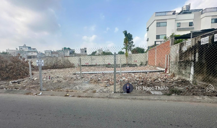 BÁN NHÀ 300M2 MT ĐƯỜNG VÀNH ĐAI 2 NGANG 10M TUYỆT ĐẸP BÁN NHÀ 300M2 MT ĐƯỜNG VÀNH ĐAI 2 NGANG 10M TUYỆT ĐẸP