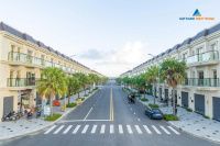 cần bán lô đất nền Lakeside kẹp công viên hướng đông nam và đông bắc kẹp công viên 10m mát mẻ