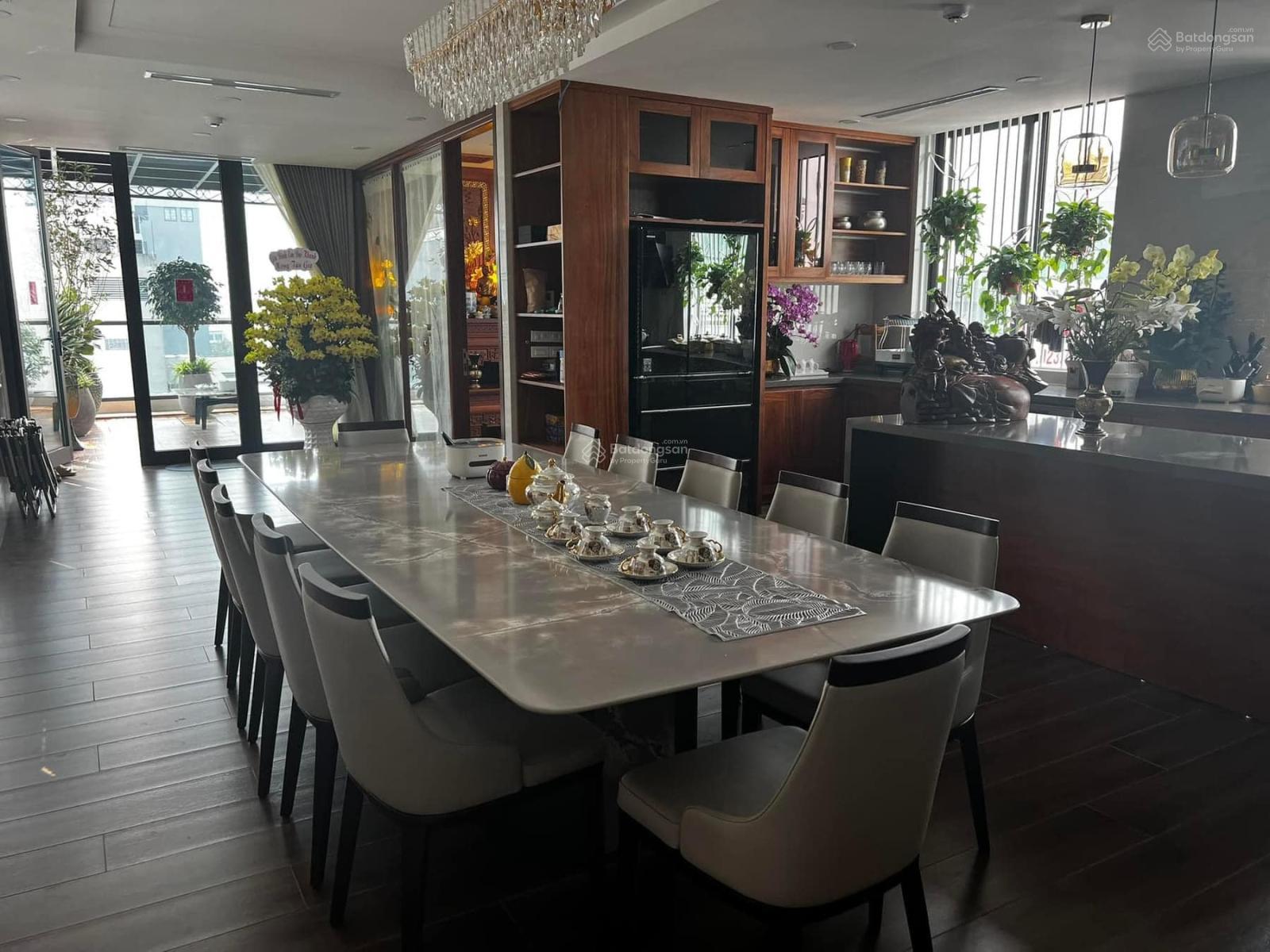 Hạ sâu bán gấp nhà khu phân lô Phố Lý Nam Đế giá 20.8 tỷ, 65m2x4 tầng. MT 6m Hạ sâu bán gấp nhà khu phân lô Phố Lý Nam Đế giá 20.8 tỷ, 65m2x4 tầng. MT 6m