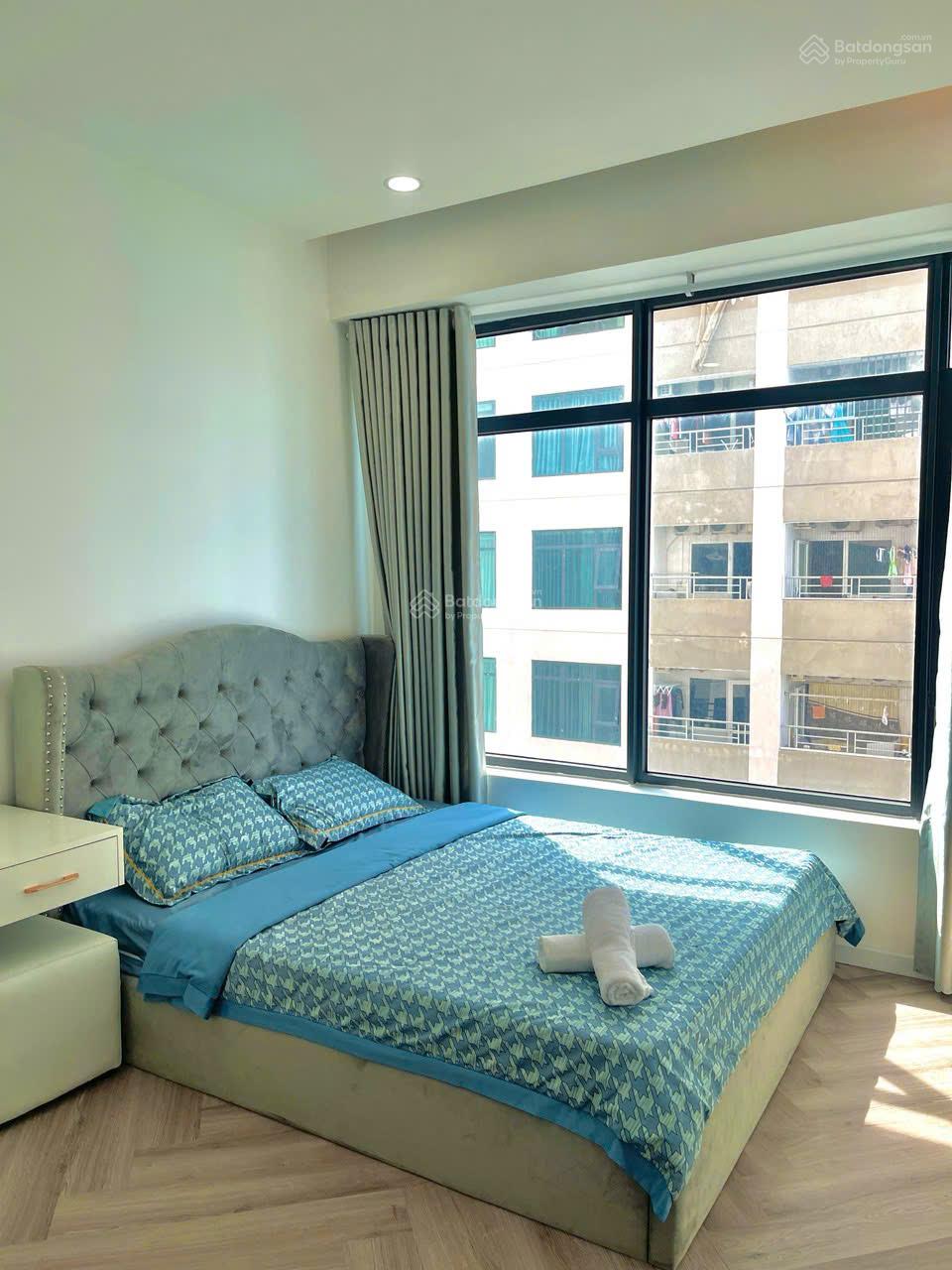 Cho thuê căn hộ sát biển Hòn Chồng view biển cực đẹp chỉ 12 triệu/tháng