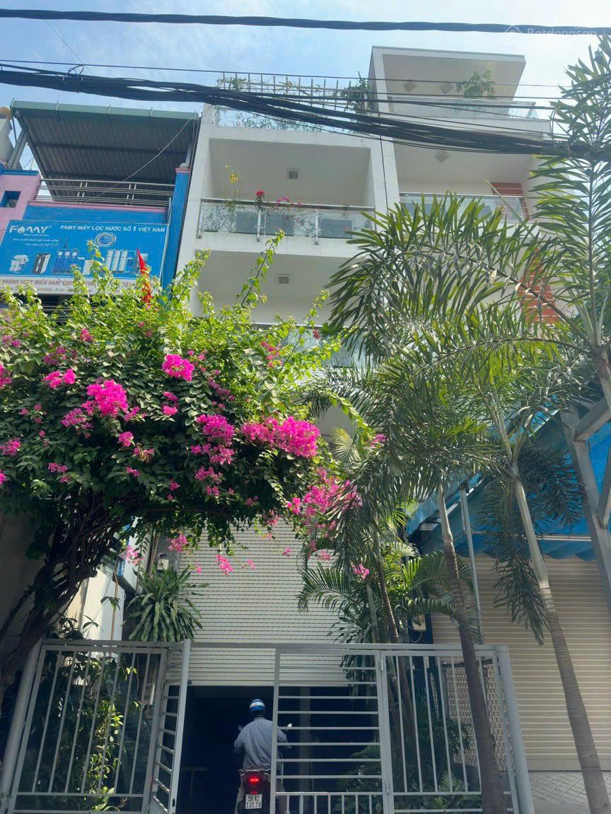 Bán nhà mặt tiền An Dương Vương, Quận 6 - Vị trí vàng ngay chợ kinh doanh sầm uất Bán nhà mặt tiền An Dương Vương, Quận 6 - Vị trí vàng ngay chợ kinh doanh sầm uất